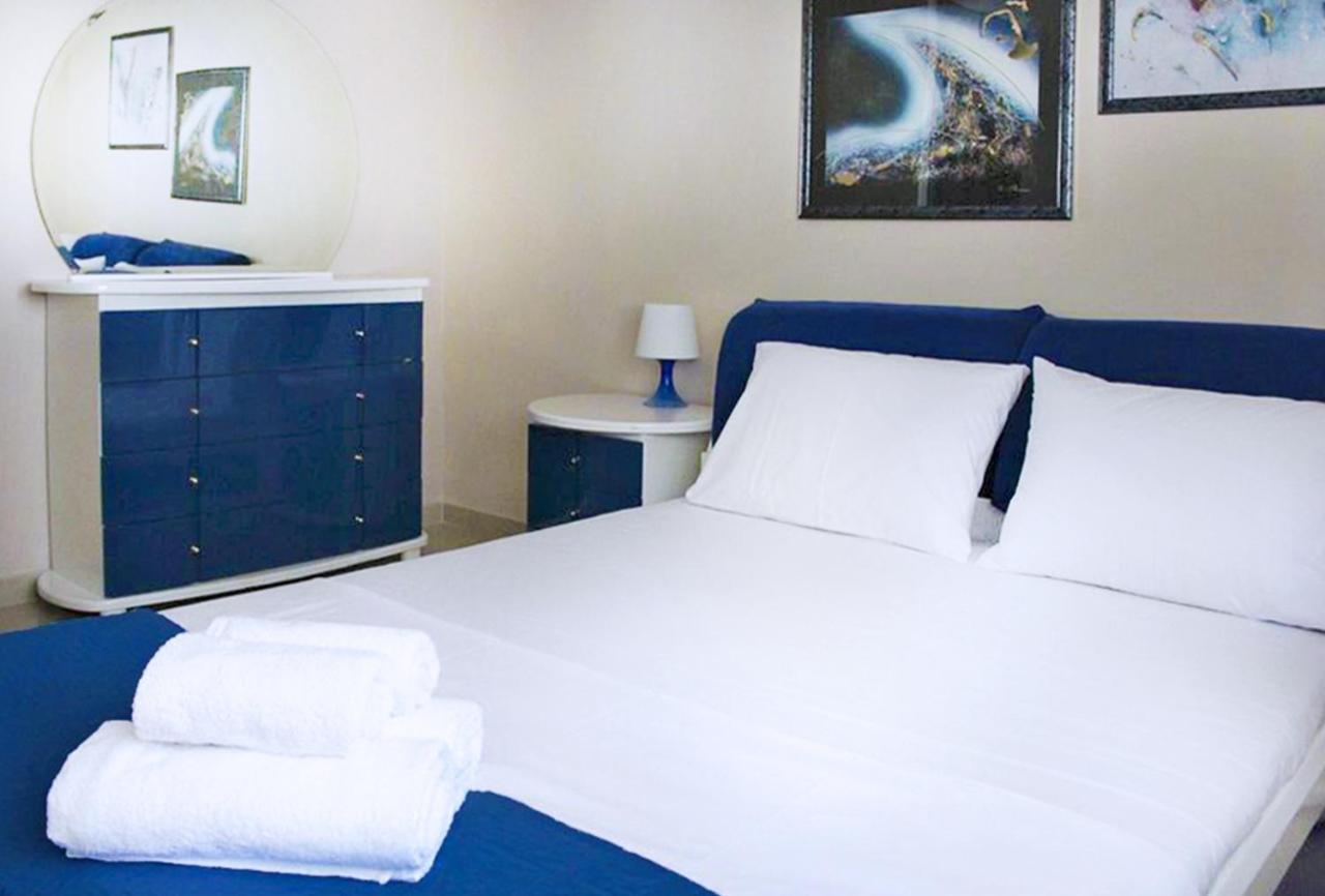 Sapphire & Ivory Luxury Apartments - Kavala Buitenkant foto