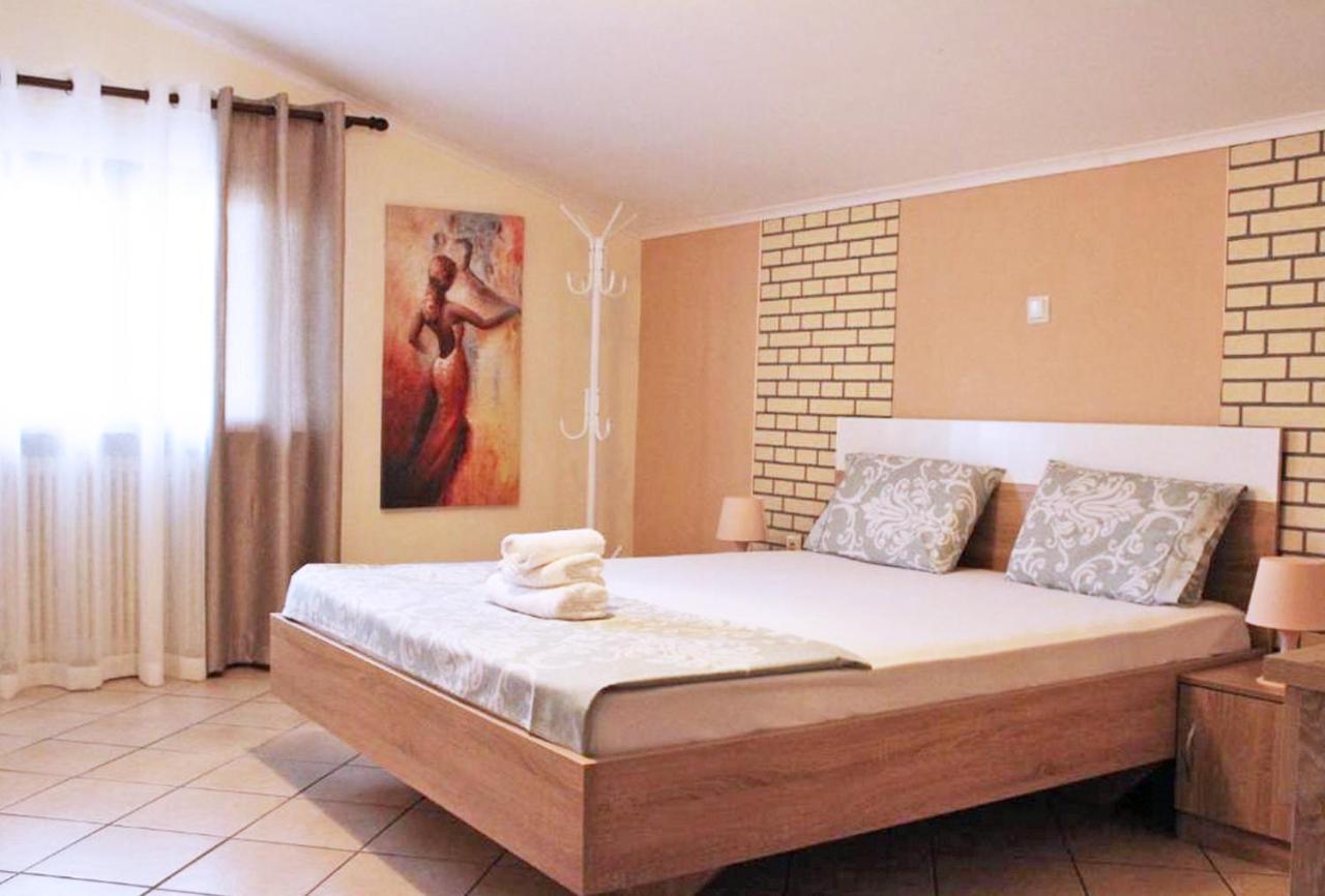 Sapphire & Ivory Luxury Apartments - Kavala Buitenkant foto