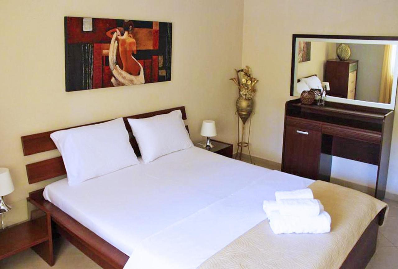 Sapphire & Ivory Luxury Apartments - Kavala Buitenkant foto